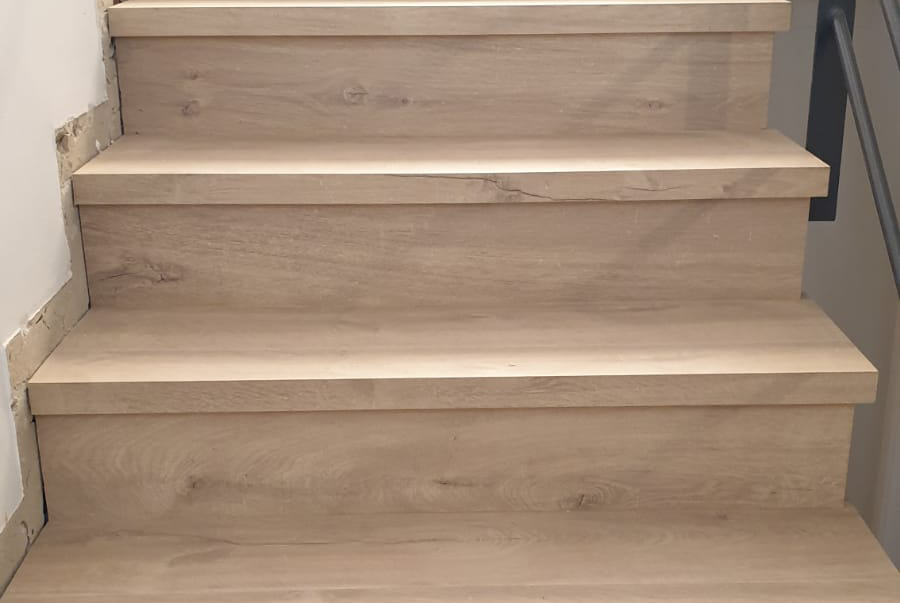 forrar peldaños de madera monparquet 